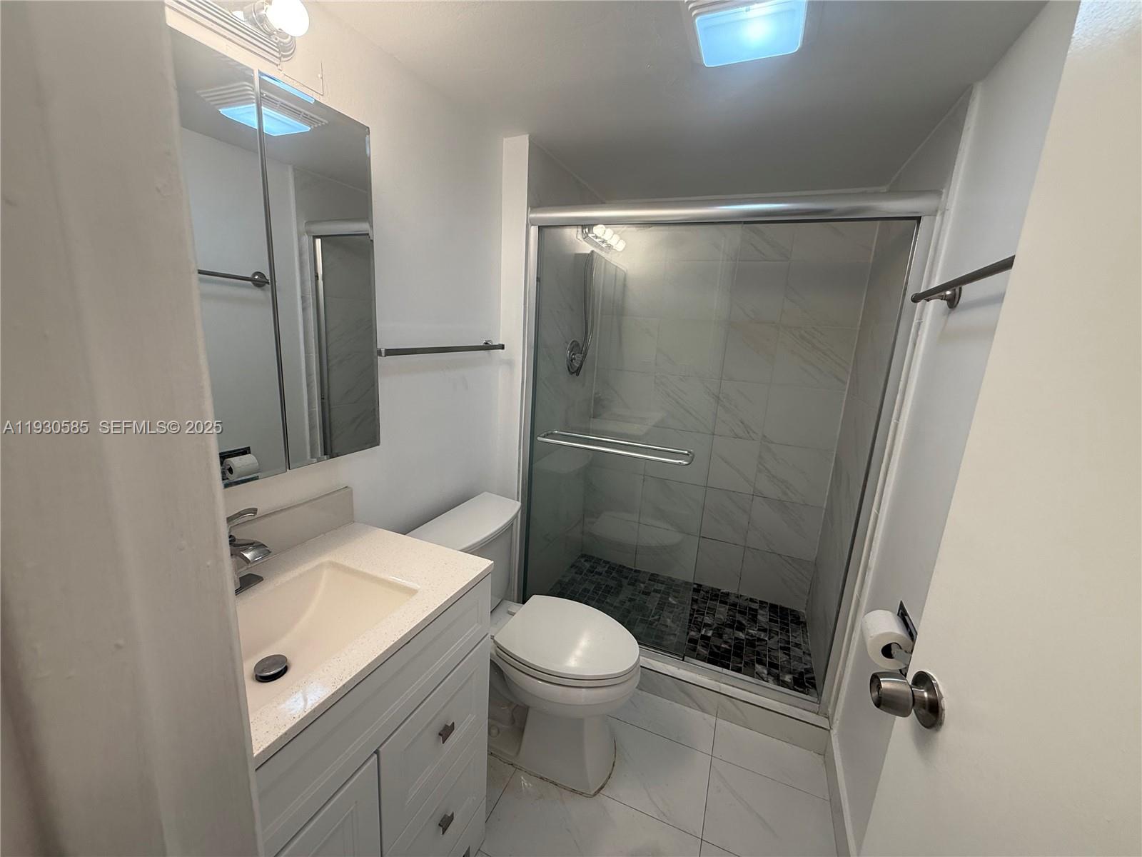 ENSENADA CONDO BLDG E-II - Residential Lease