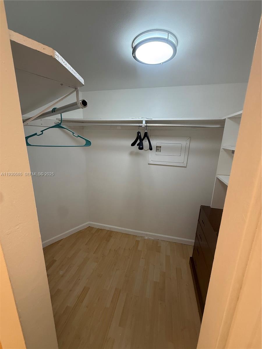 ENSENADA CONDO BLDG E-II - Residential Lease