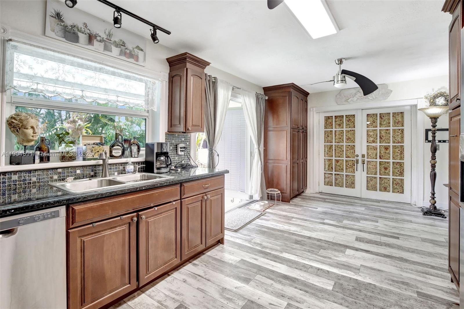 BOULEVARD HEIGHTS SEC 11 - Residential