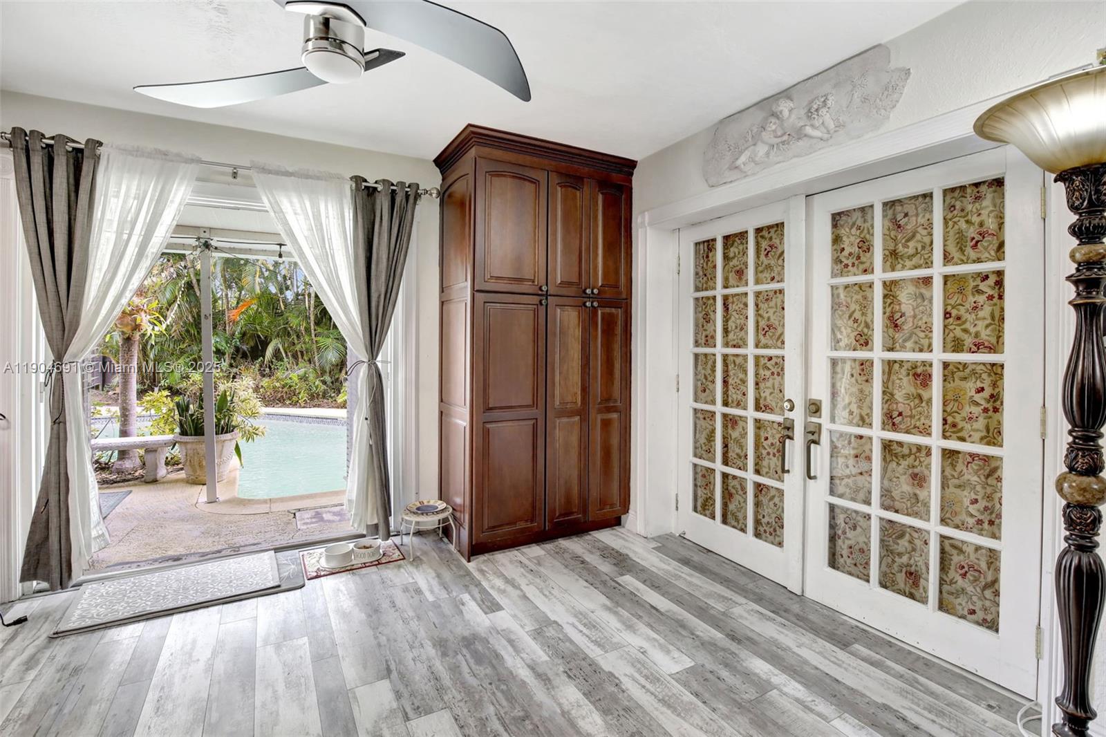 BOULEVARD HEIGHTS SEC 11 - Residential