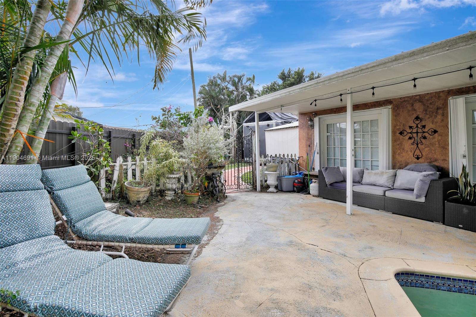 BOULEVARD HEIGHTS SEC 11 - Residential