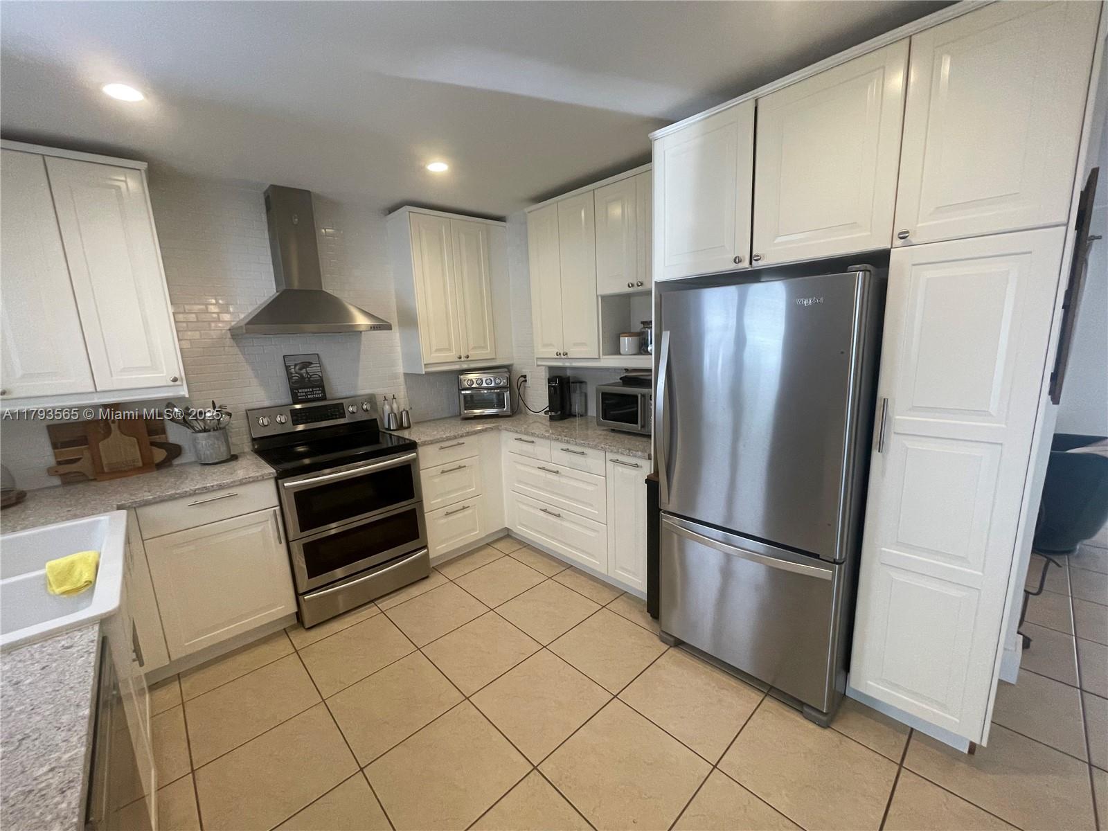 9770 SW 85th Ter