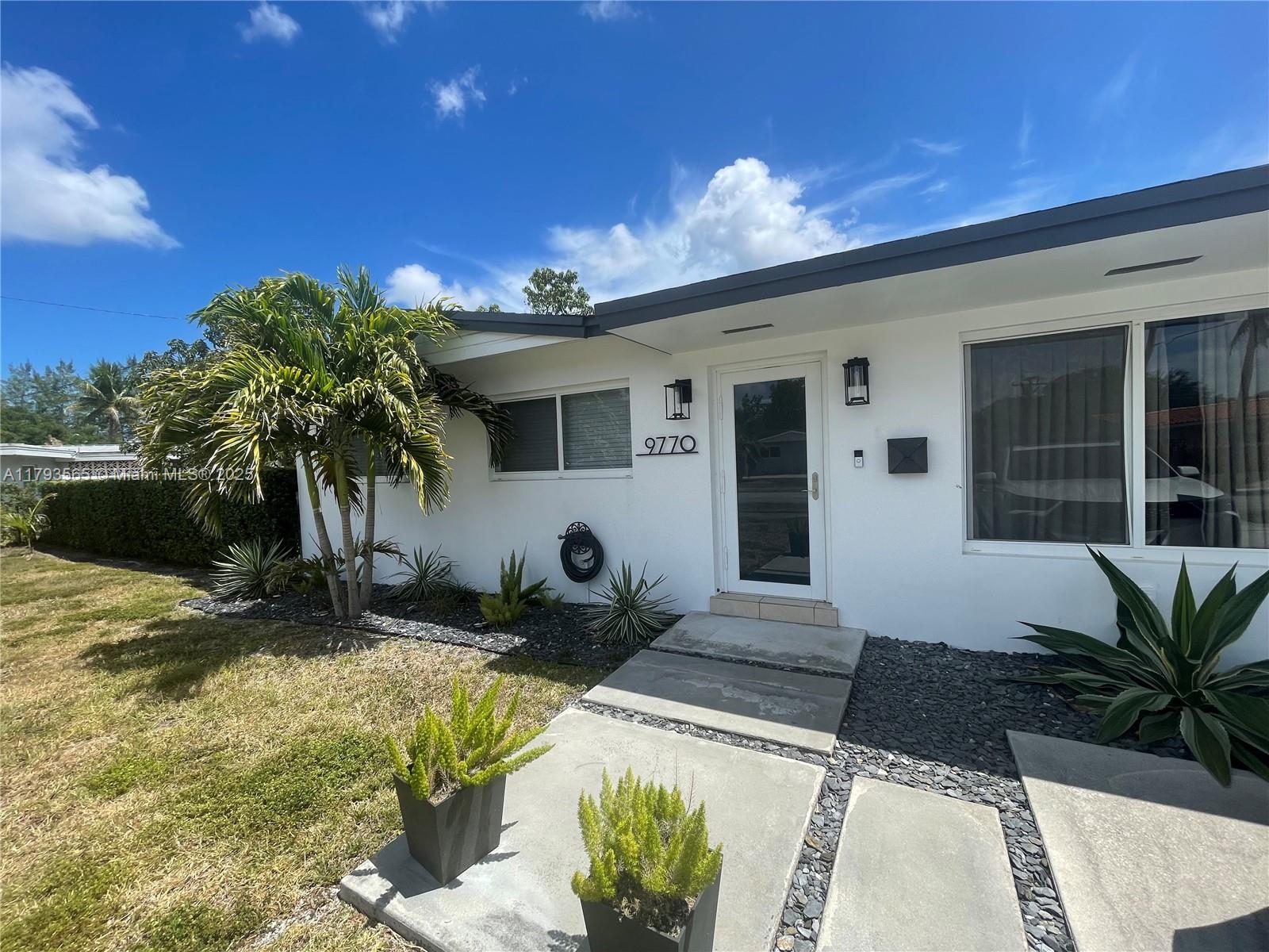 Rental Property at 9770 Sw 85th Ter, Miami, Broward County, Florida - Bedrooms: 3 
Bathrooms: 1  - $3,400 MO.