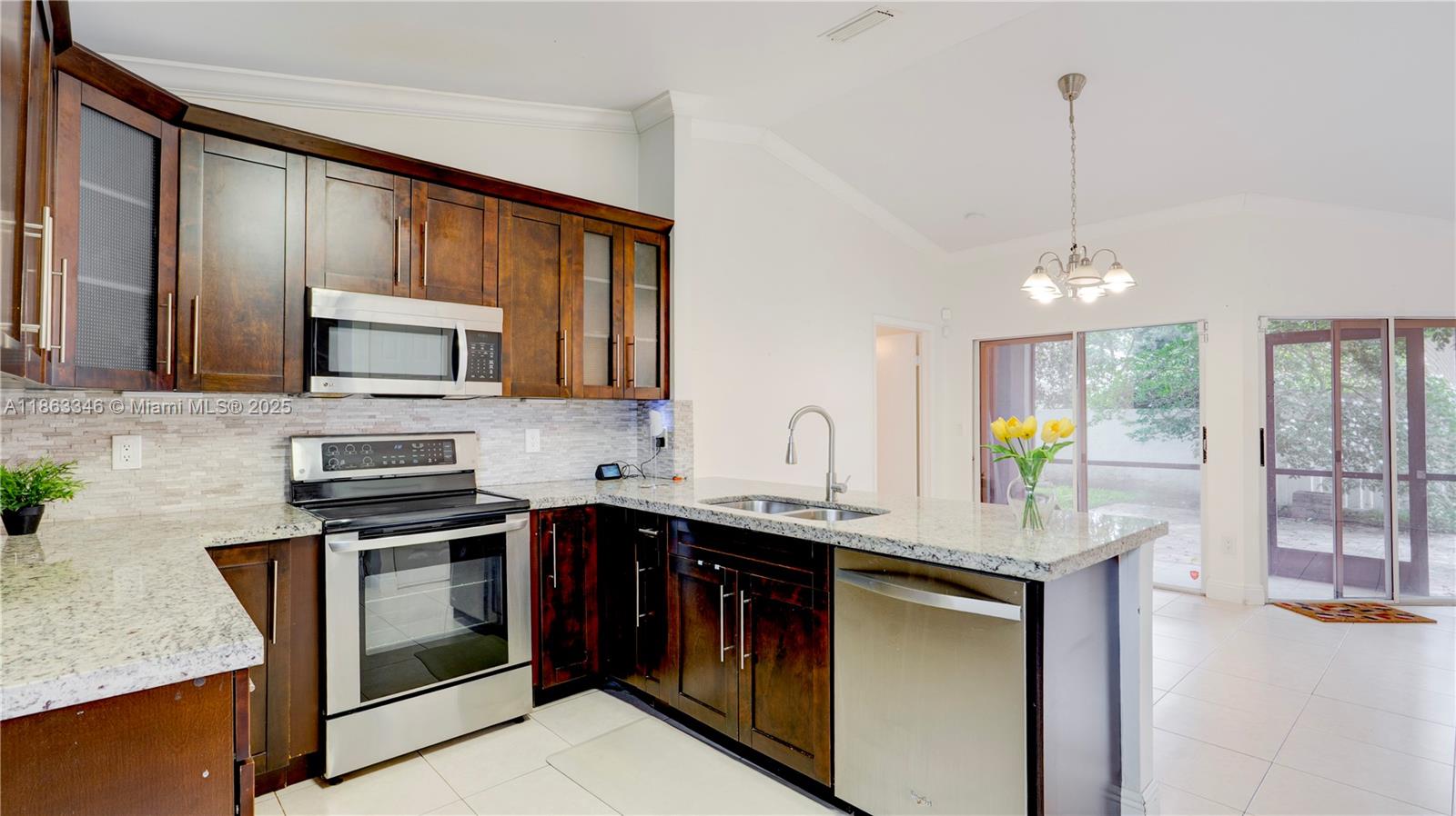 JACARANDA PARCEL 608 - Residential