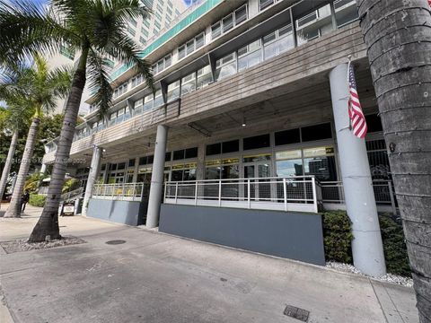 169 SW 7th St CU-C & CU-D Miami FL 33130