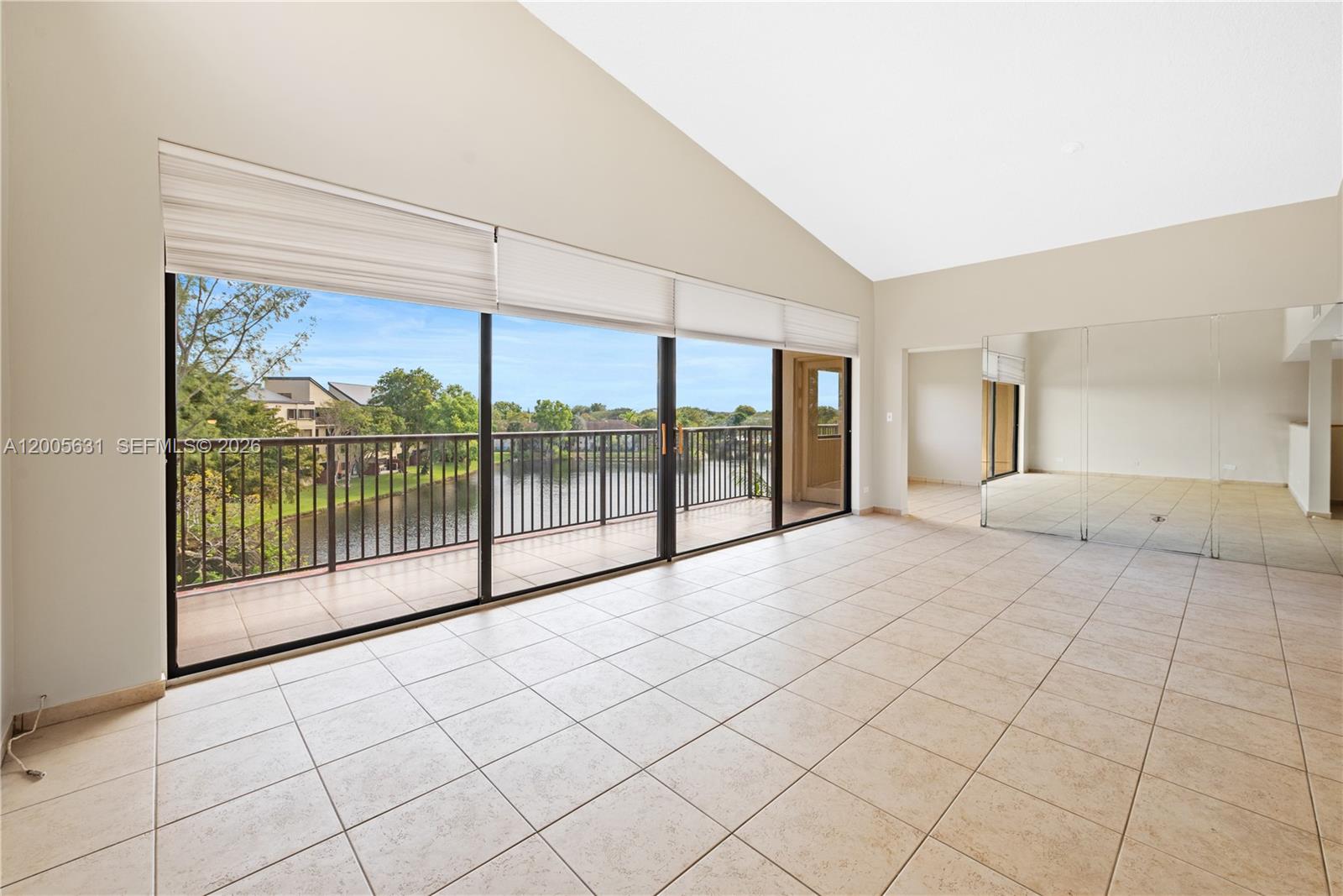 SEC 44 ATRIUMS AT SNAPPER - Residential