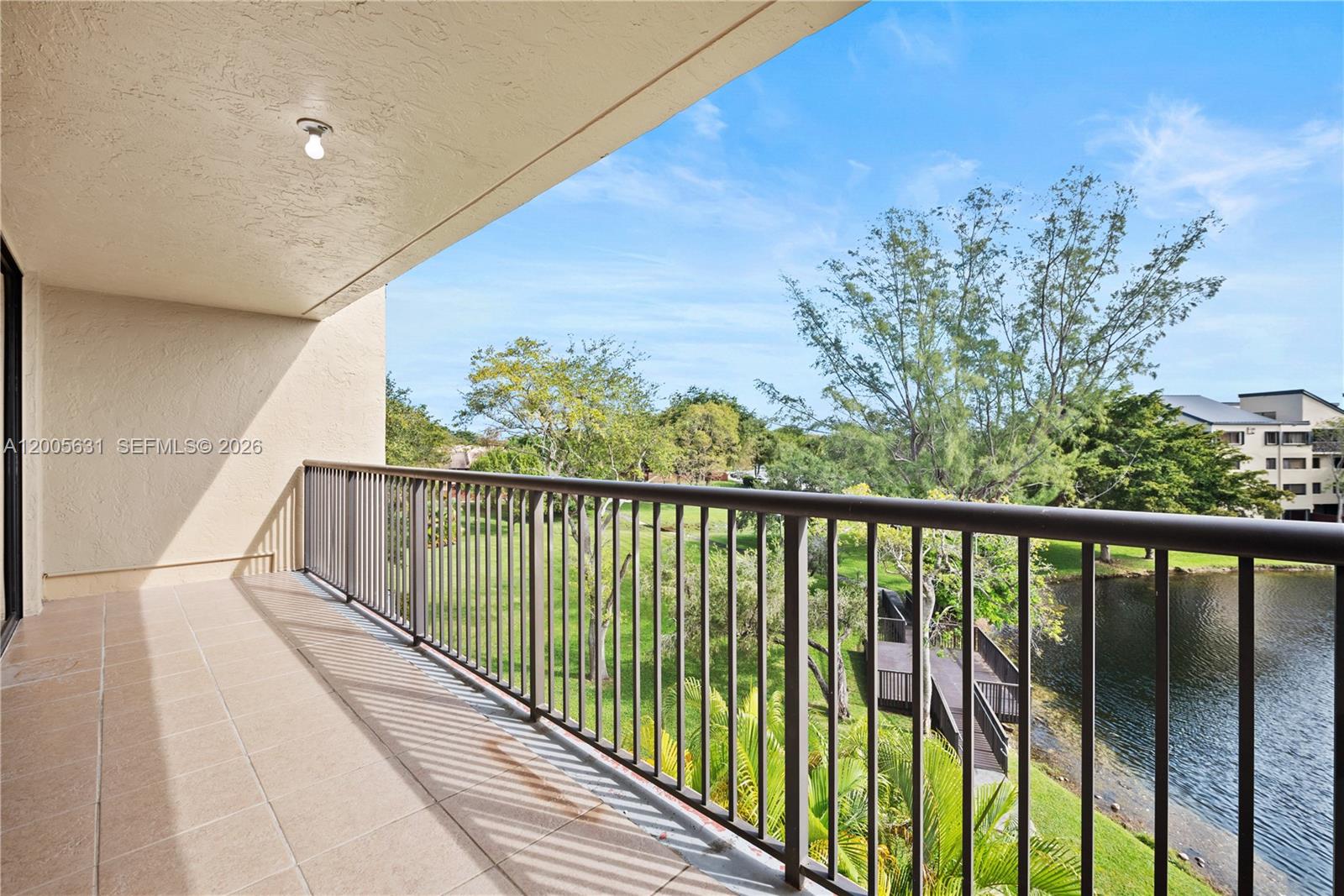 SEC 44 ATRIUMS AT SNAPPER - Residential