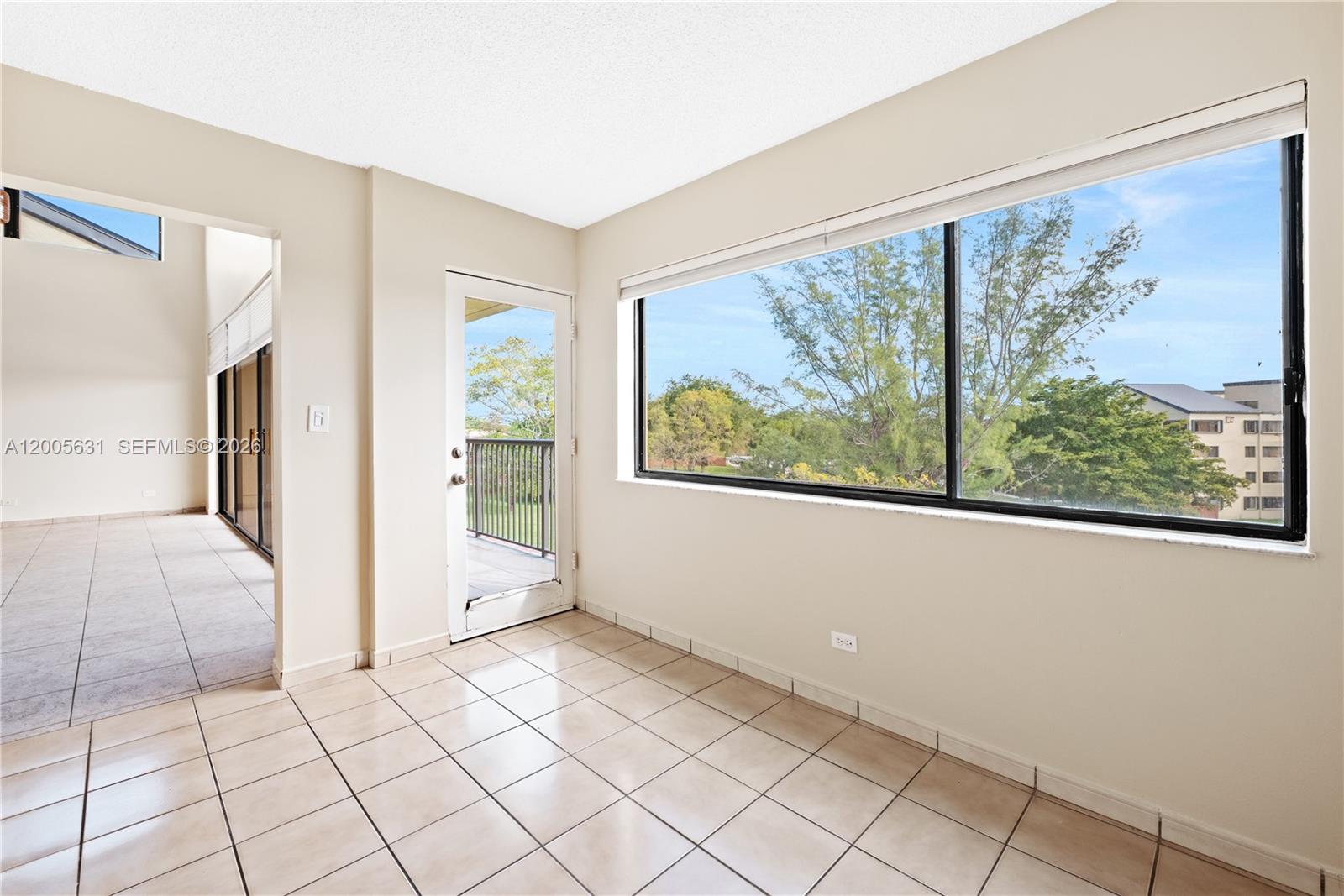 SEC 44 ATRIUMS AT SNAPPER - Residential