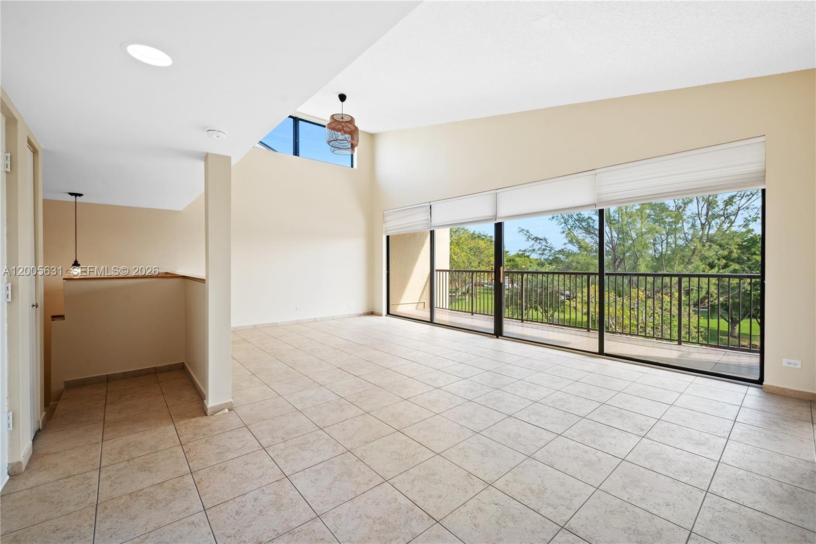 SEC 44 ATRIUMS AT SNAPPER - Residential