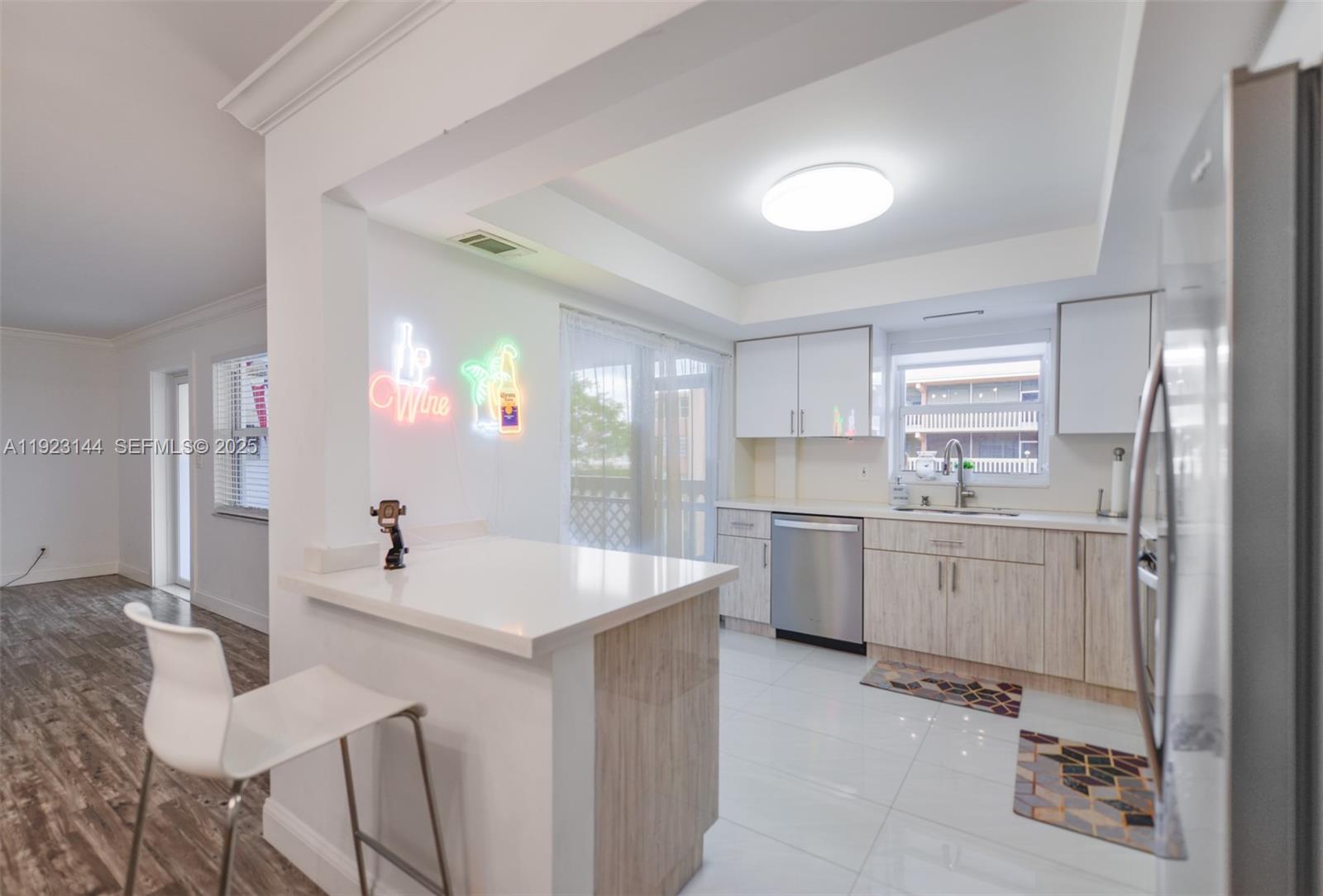 ELDORADO PLAZA WEST CONDO - Residential