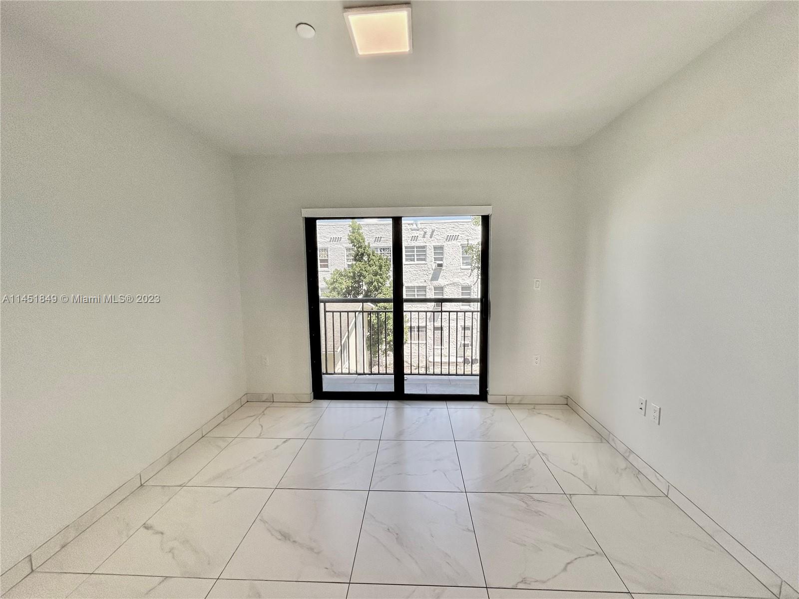 BRICKELL RIVERVIEW - Residential Lease