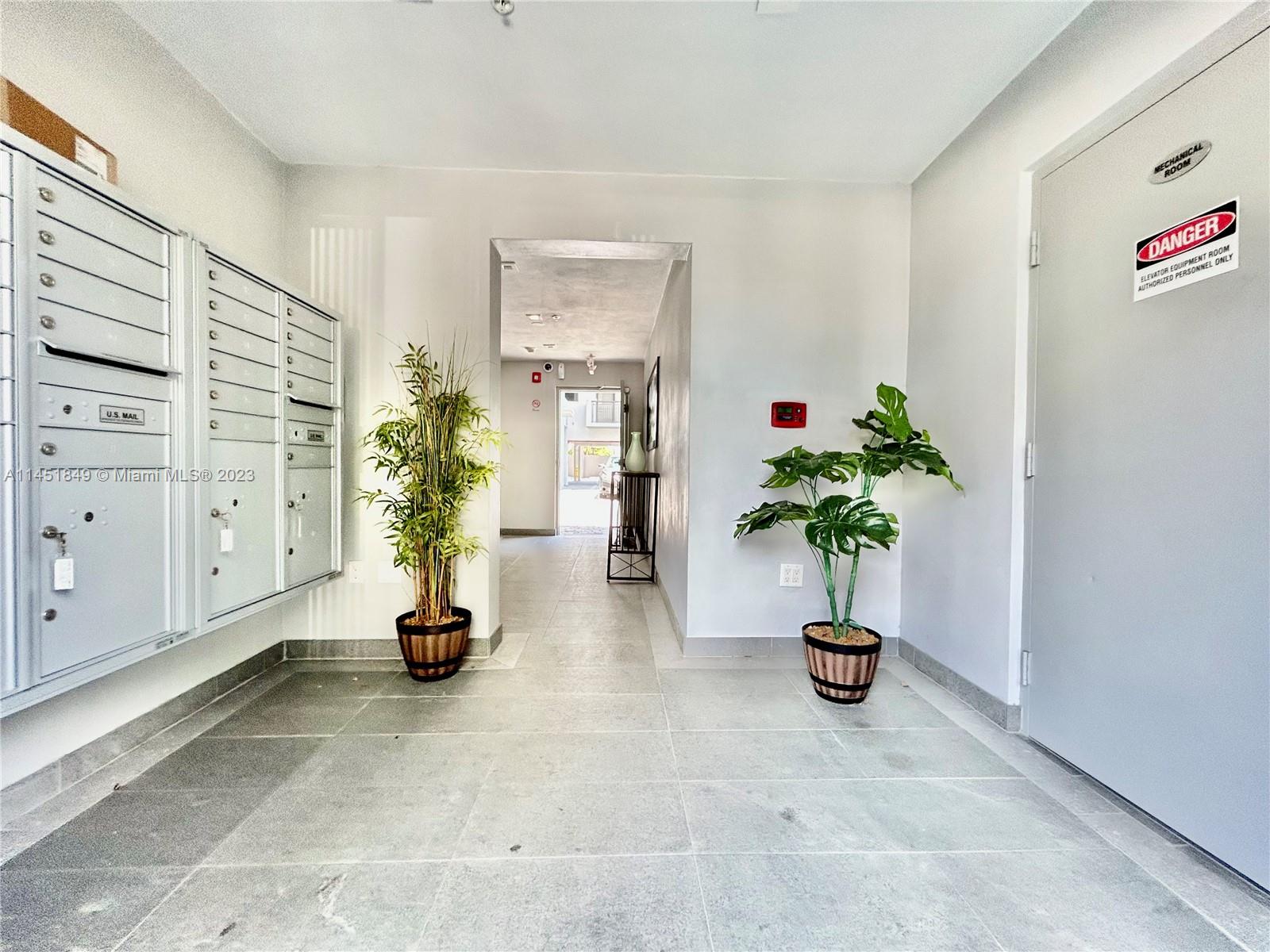 BRICKELL RIVERVIEW - Residential Lease