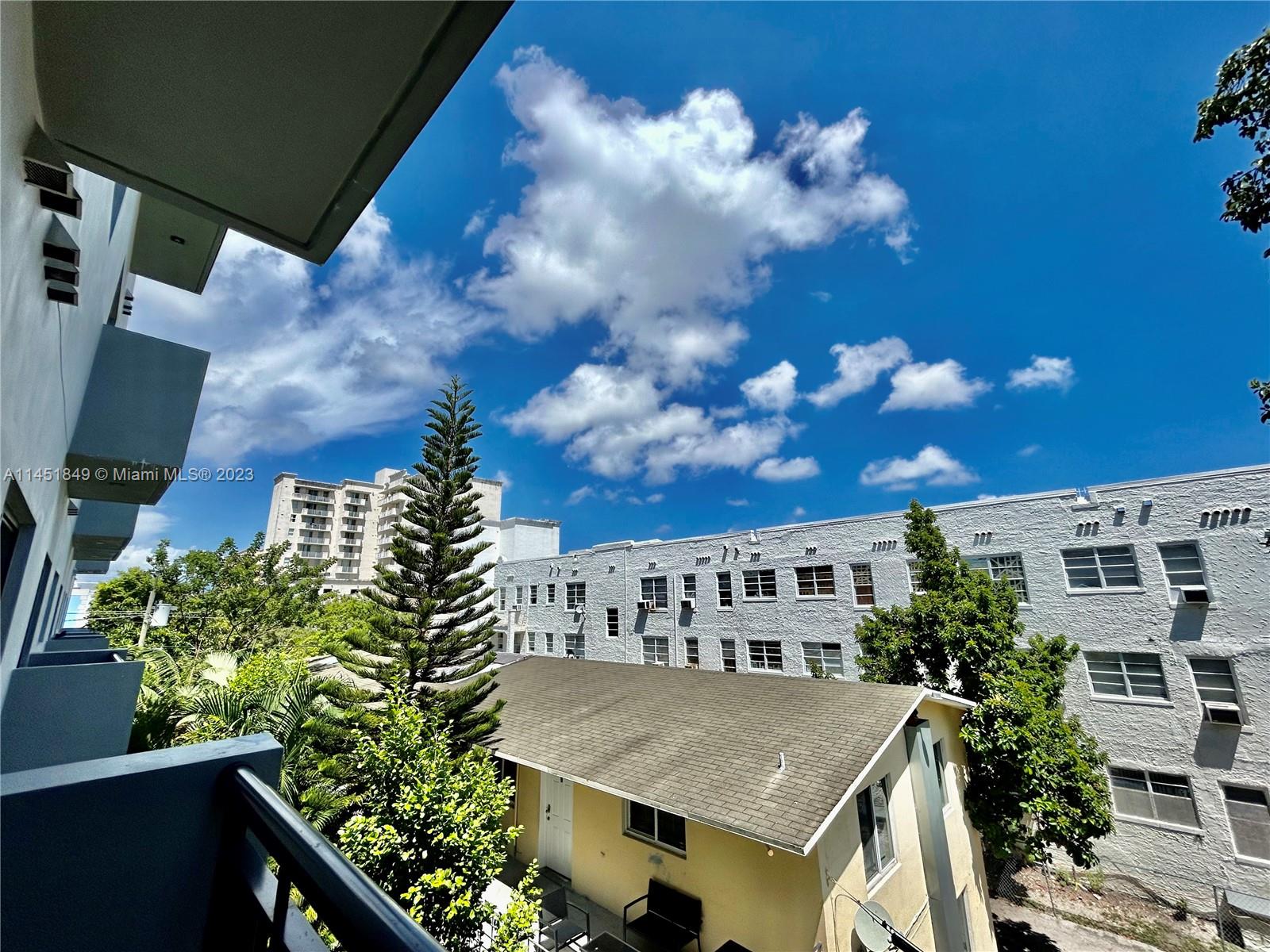 BRICKELL RIVERVIEW - Residential Lease