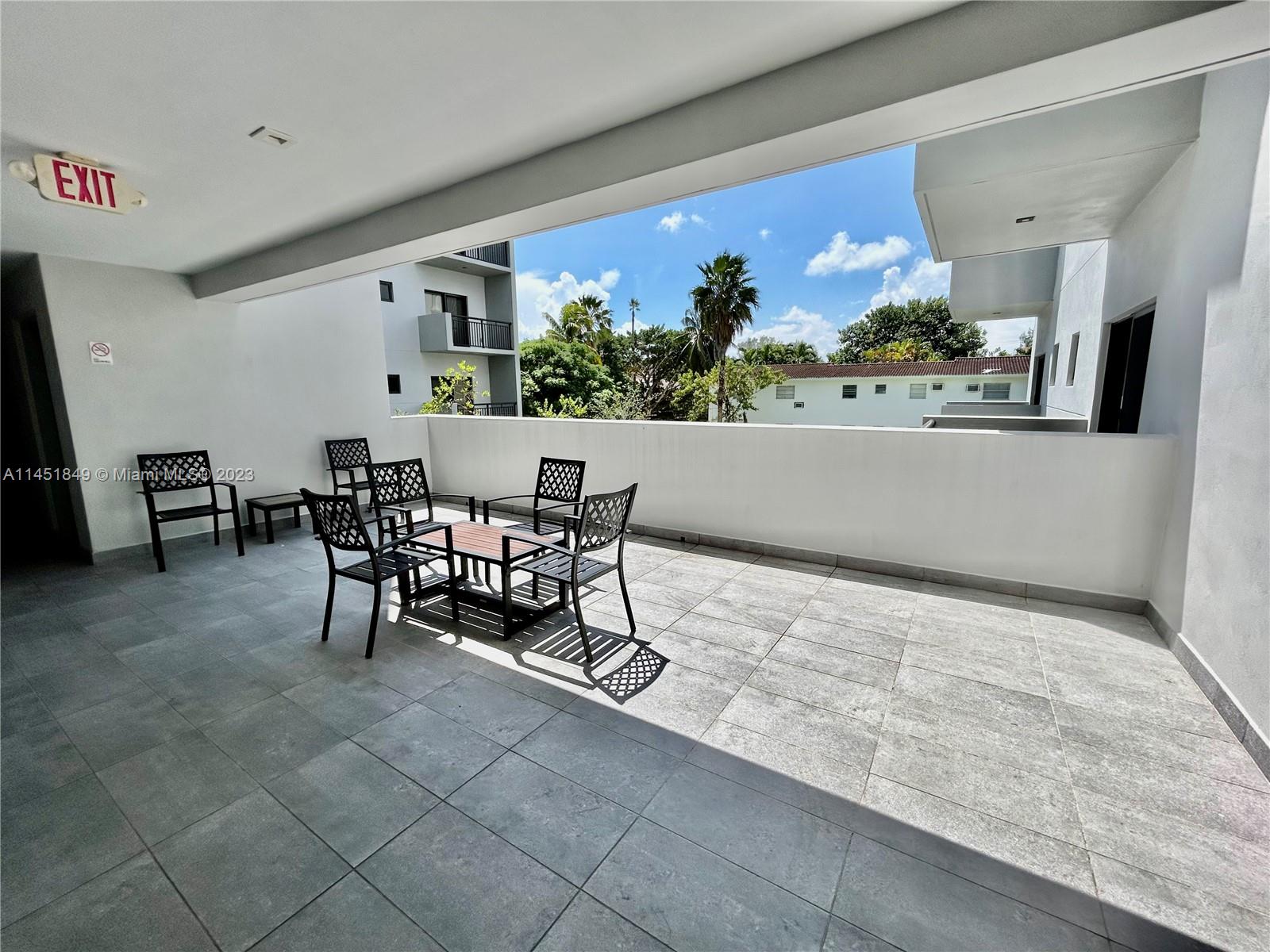 BRICKELL RIVERVIEW - Residential Lease