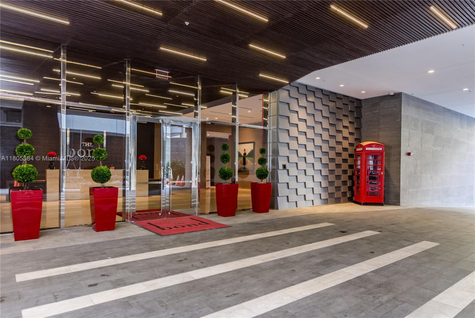 THE BOND (1080 BRICKELL) - Residential