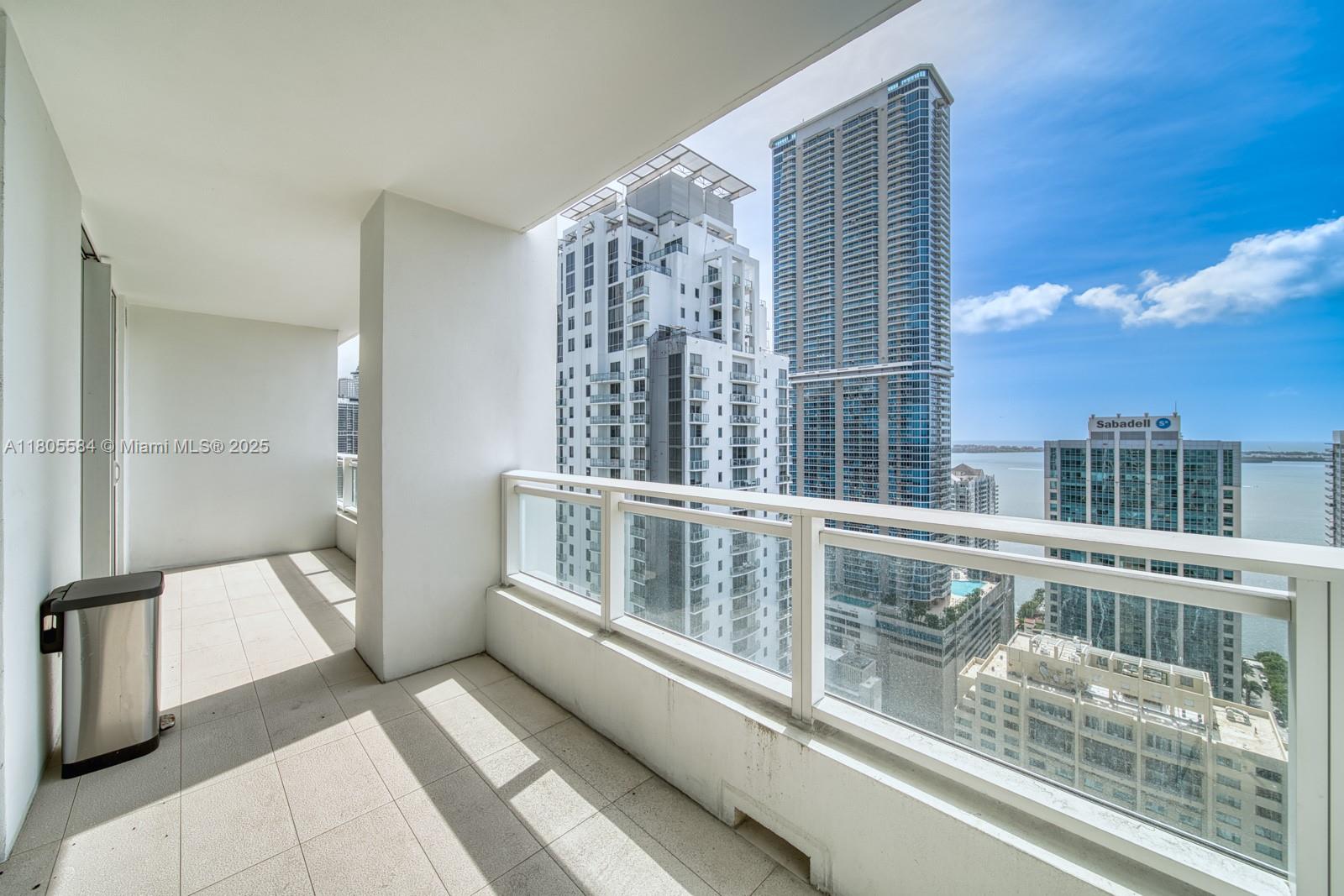 THE BOND (1080 BRICKELL) - Residential