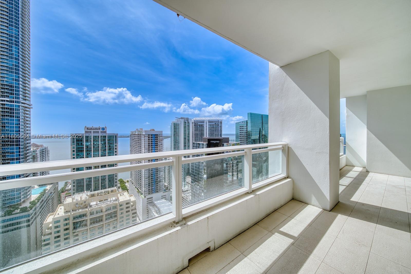 THE BOND (1080 BRICKELL) - Residential