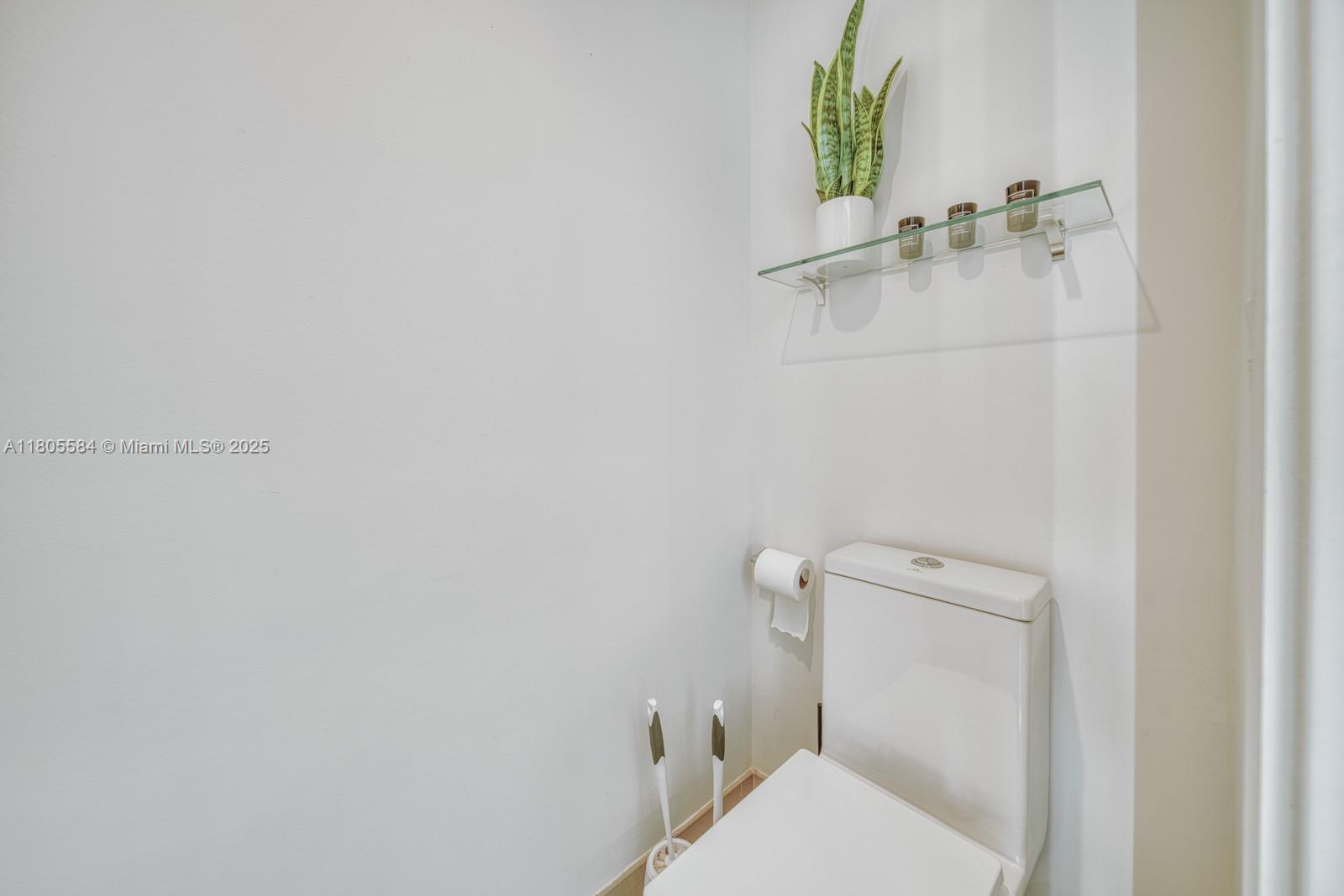 THE BOND (1080 BRICKELL) - Residential