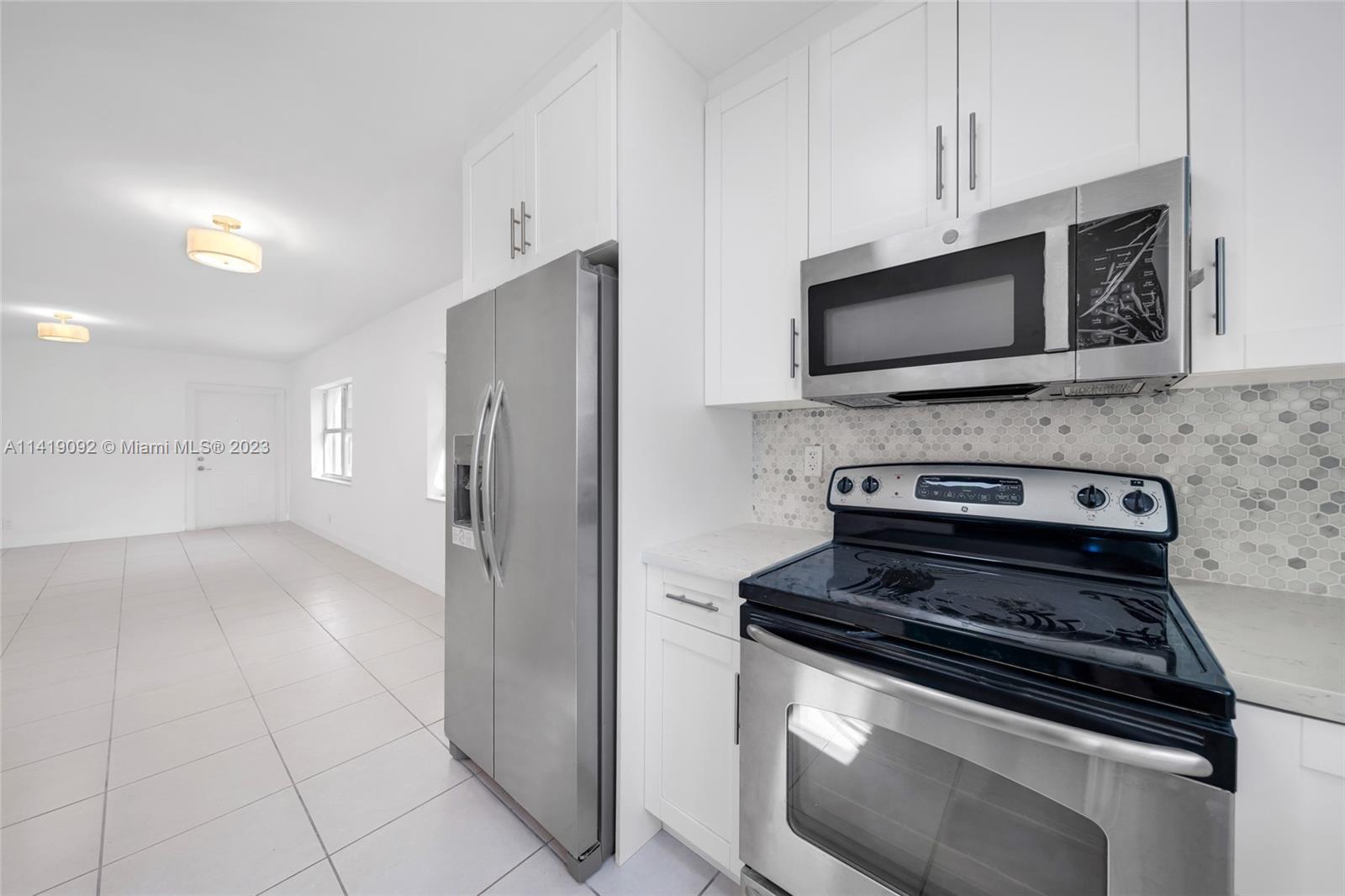 WATERWAY @ HOLLYWOOD BEAC - Residential