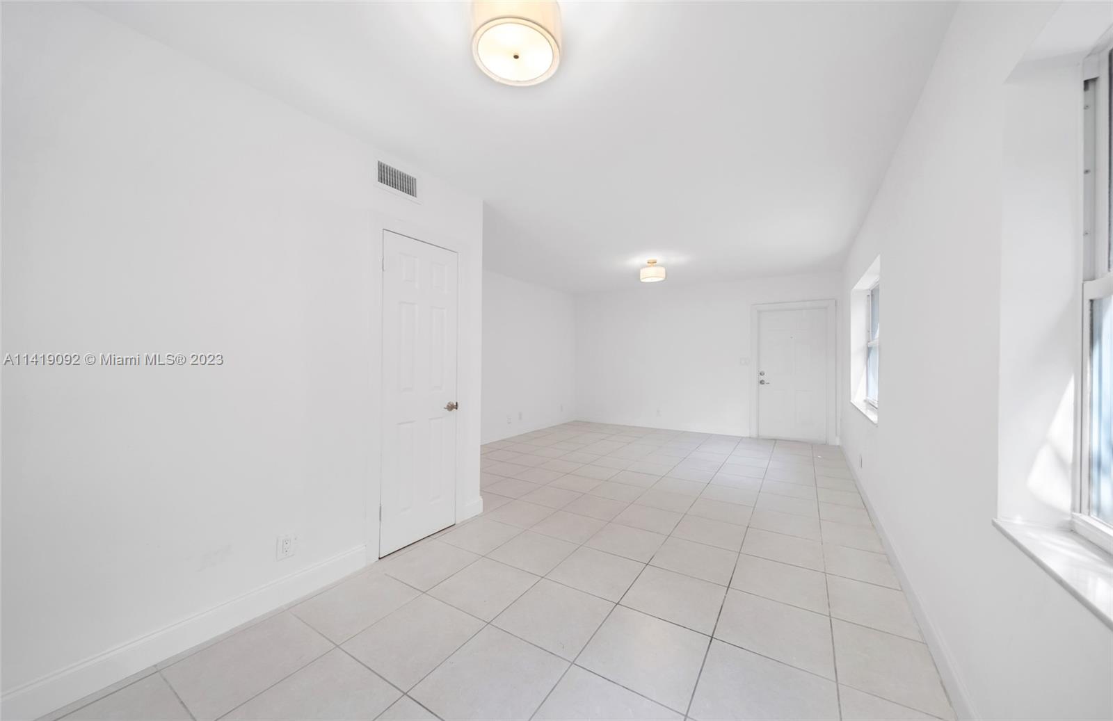 WATERWAY @ HOLLYWOOD BEAC - Residential