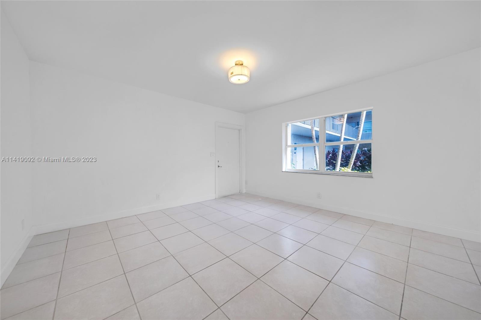 WATERWAY @ HOLLYWOOD BEAC - Residential