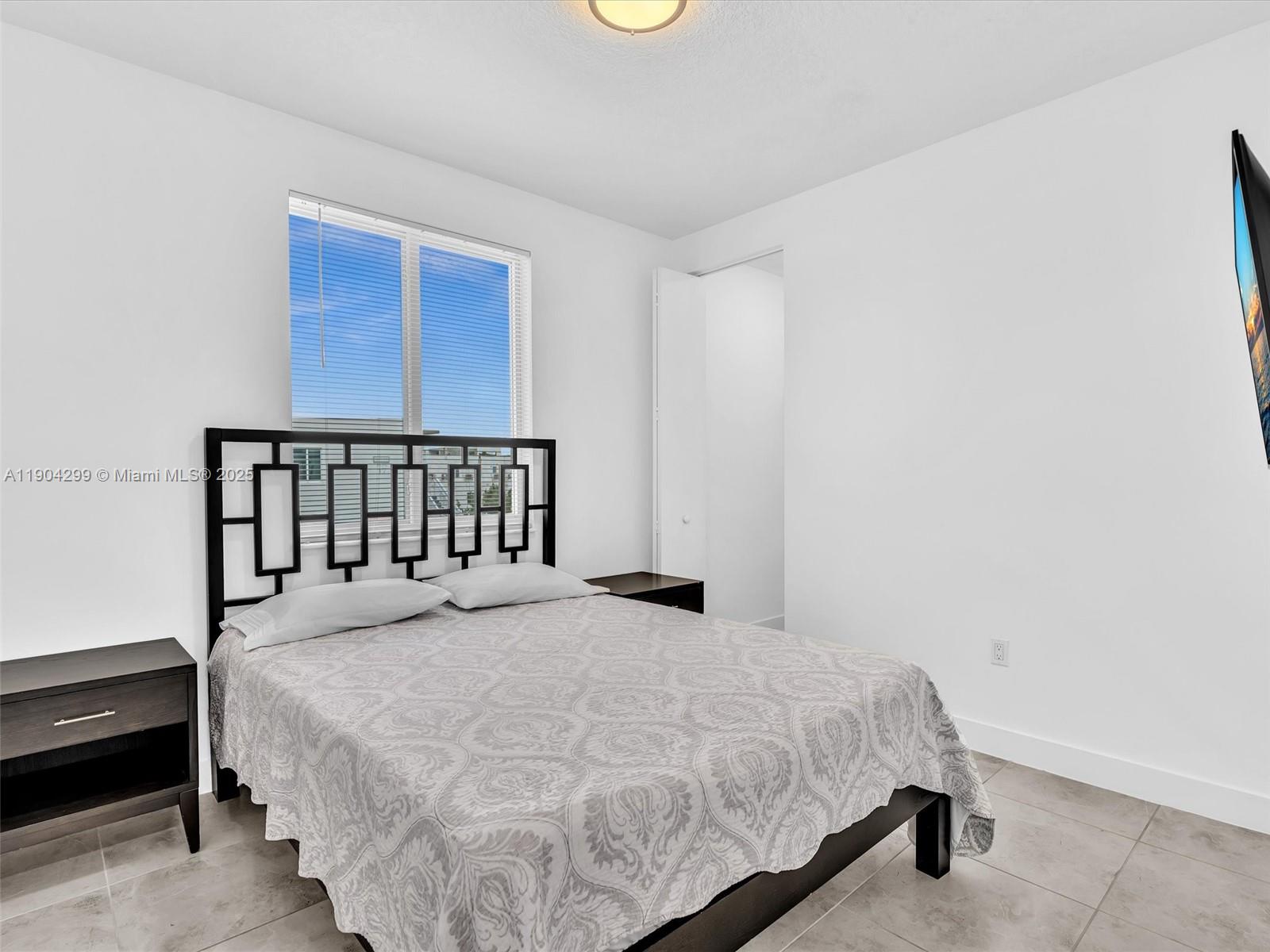 LANDMARK AT DORAL CONDO - Residential