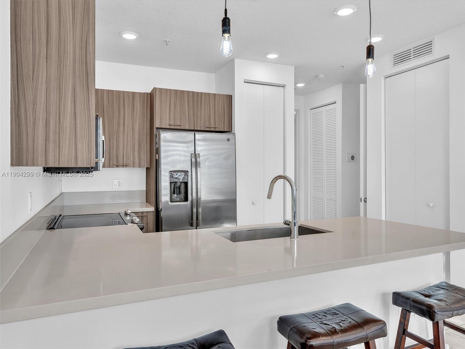 LANDMARK AT DORAL CONDO - Residential