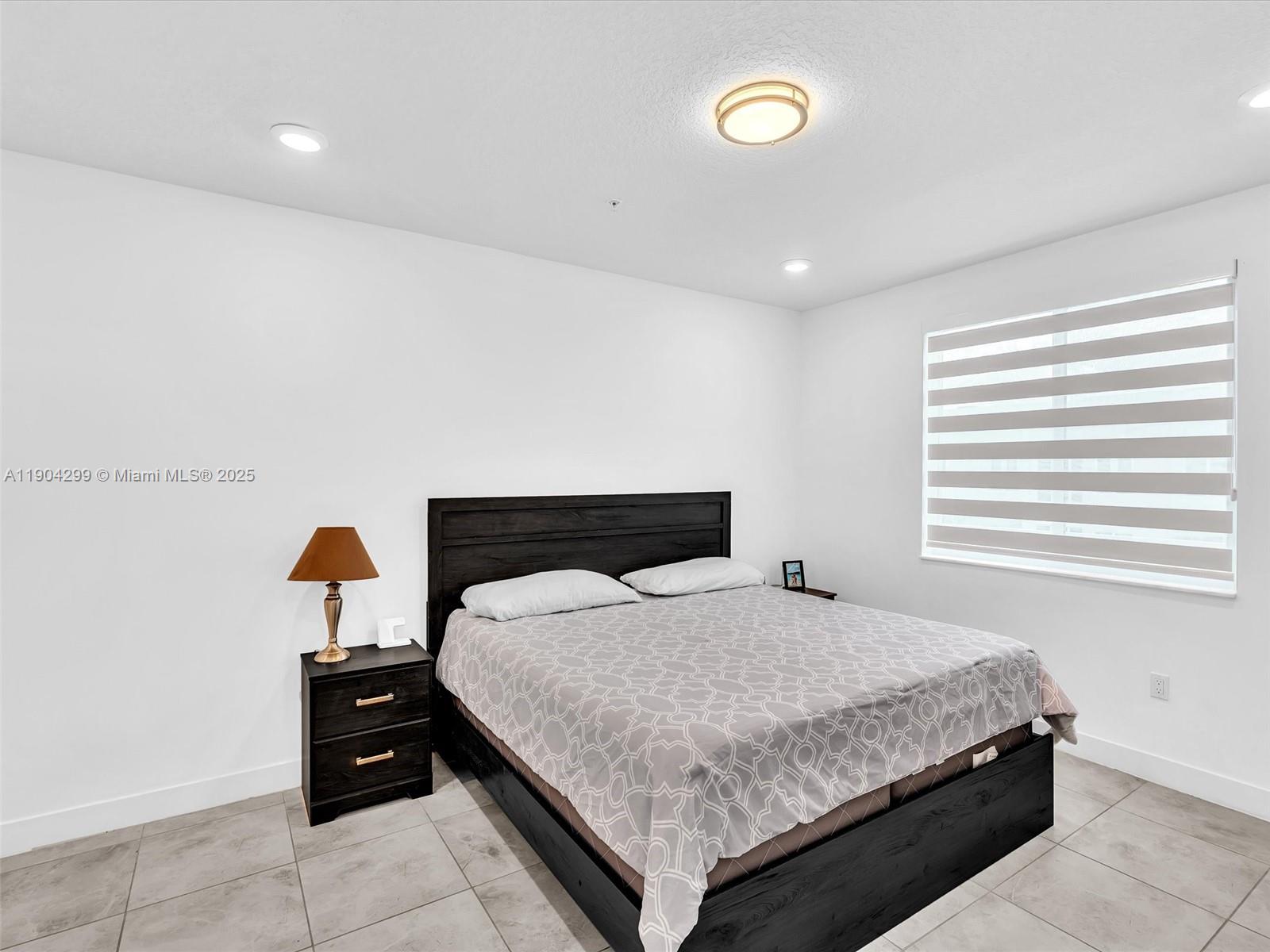 LANDMARK AT DORAL CONDO - Residential