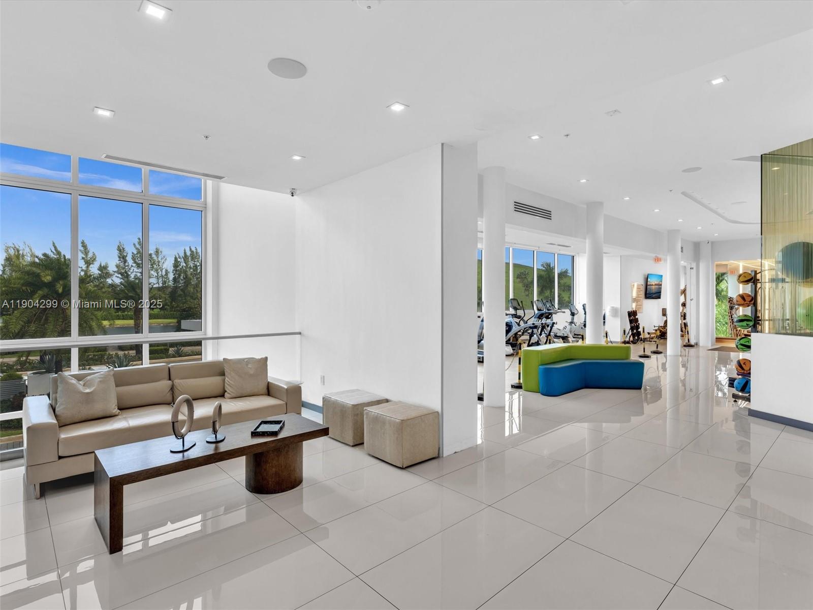 LANDMARK AT DORAL CONDO - Residential