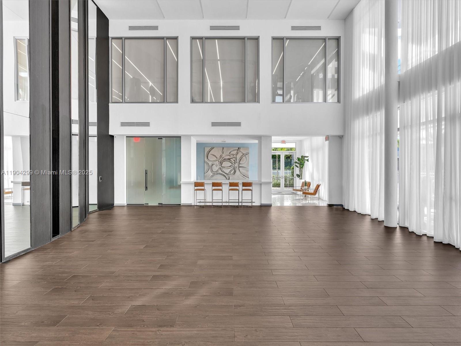 LANDMARK AT DORAL CONDO - Residential