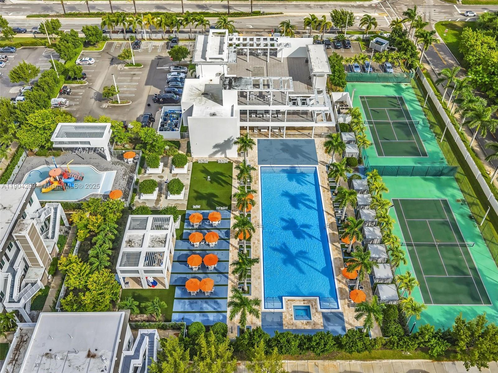 LANDMARK AT DORAL CONDO - Residential