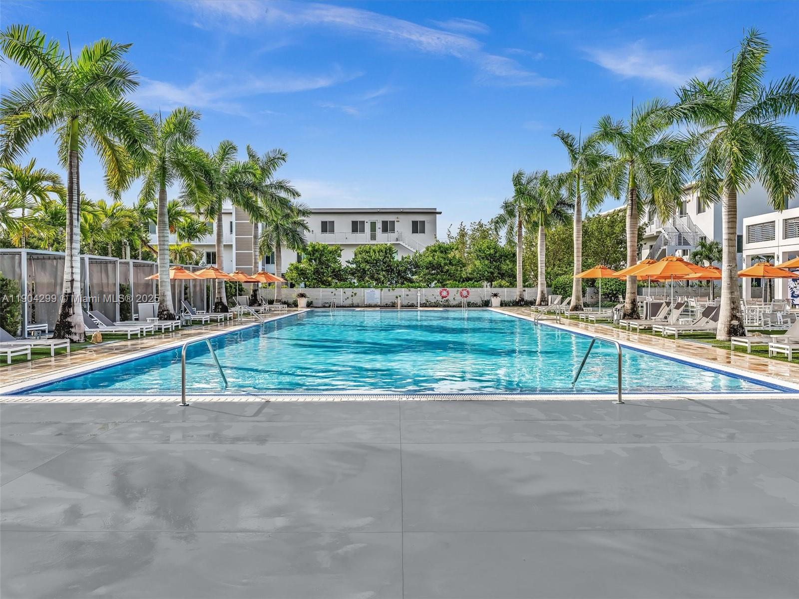 LANDMARK AT DORAL CONDO - Residential