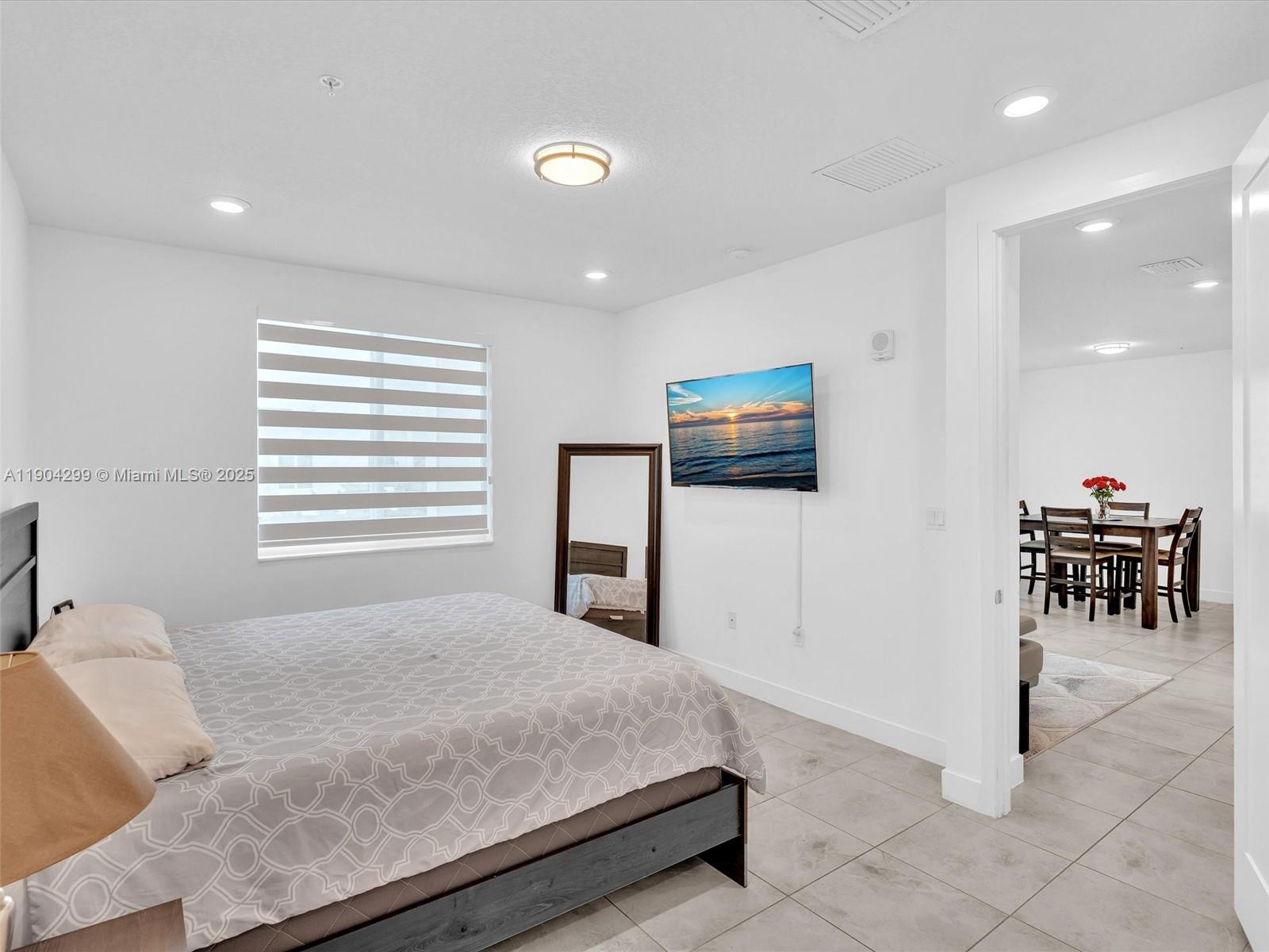 LANDMARK AT DORAL CONDO - Residential