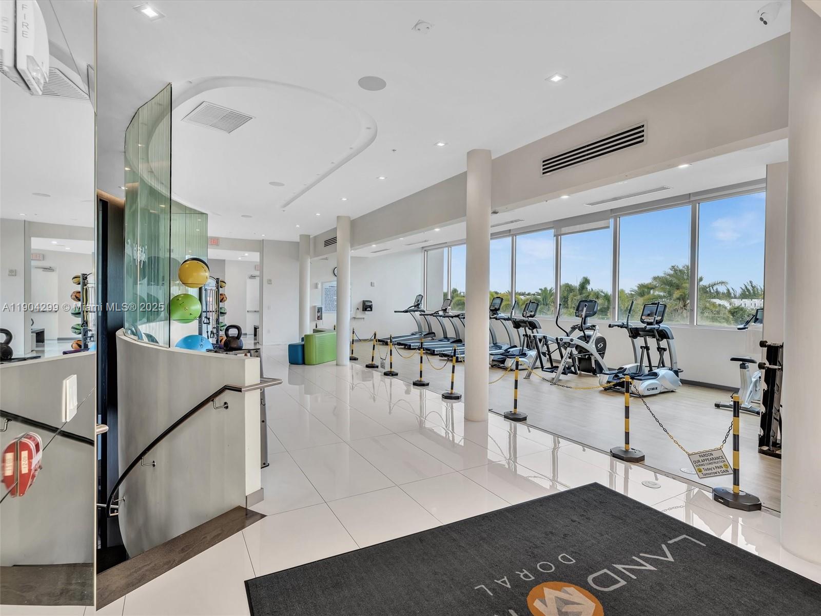 LANDMARK AT DORAL CONDO - Residential