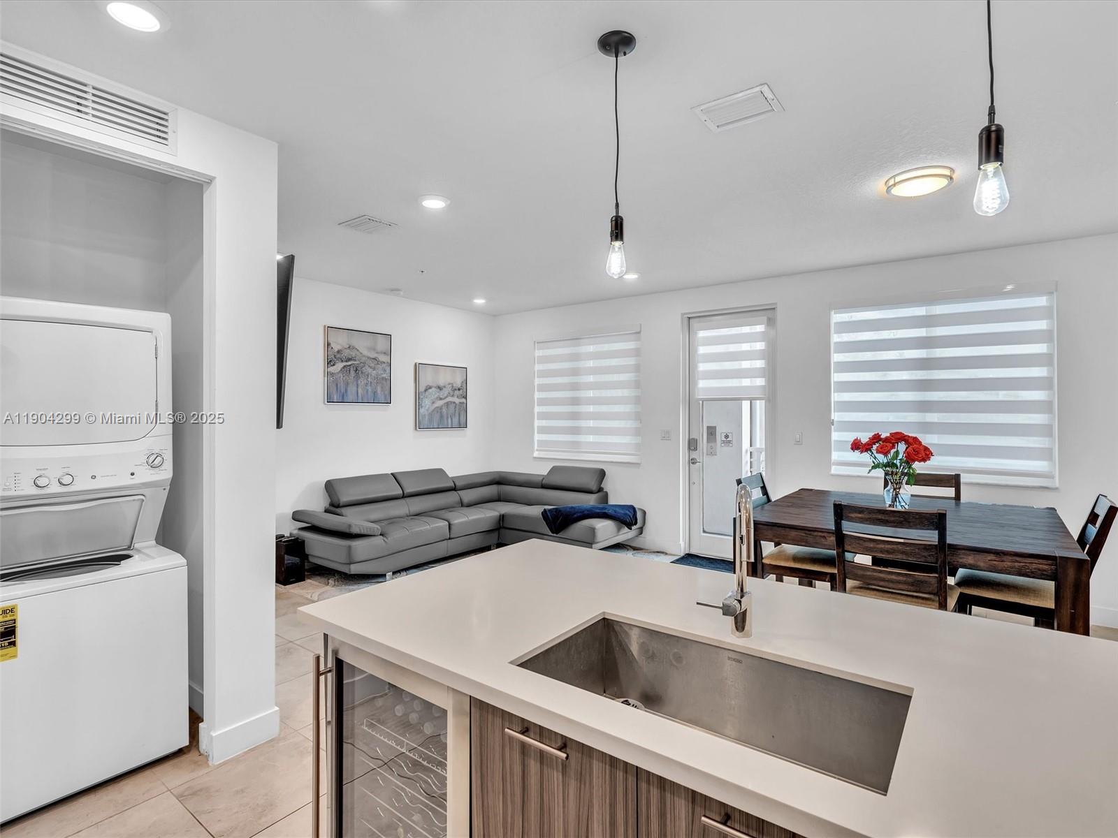 LANDMARK AT DORAL CONDO - Residential