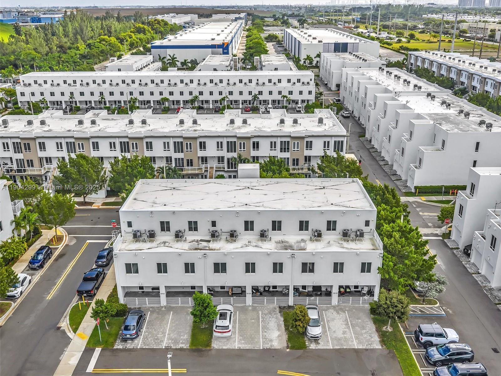 LANDMARK AT DORAL CONDO - Residential