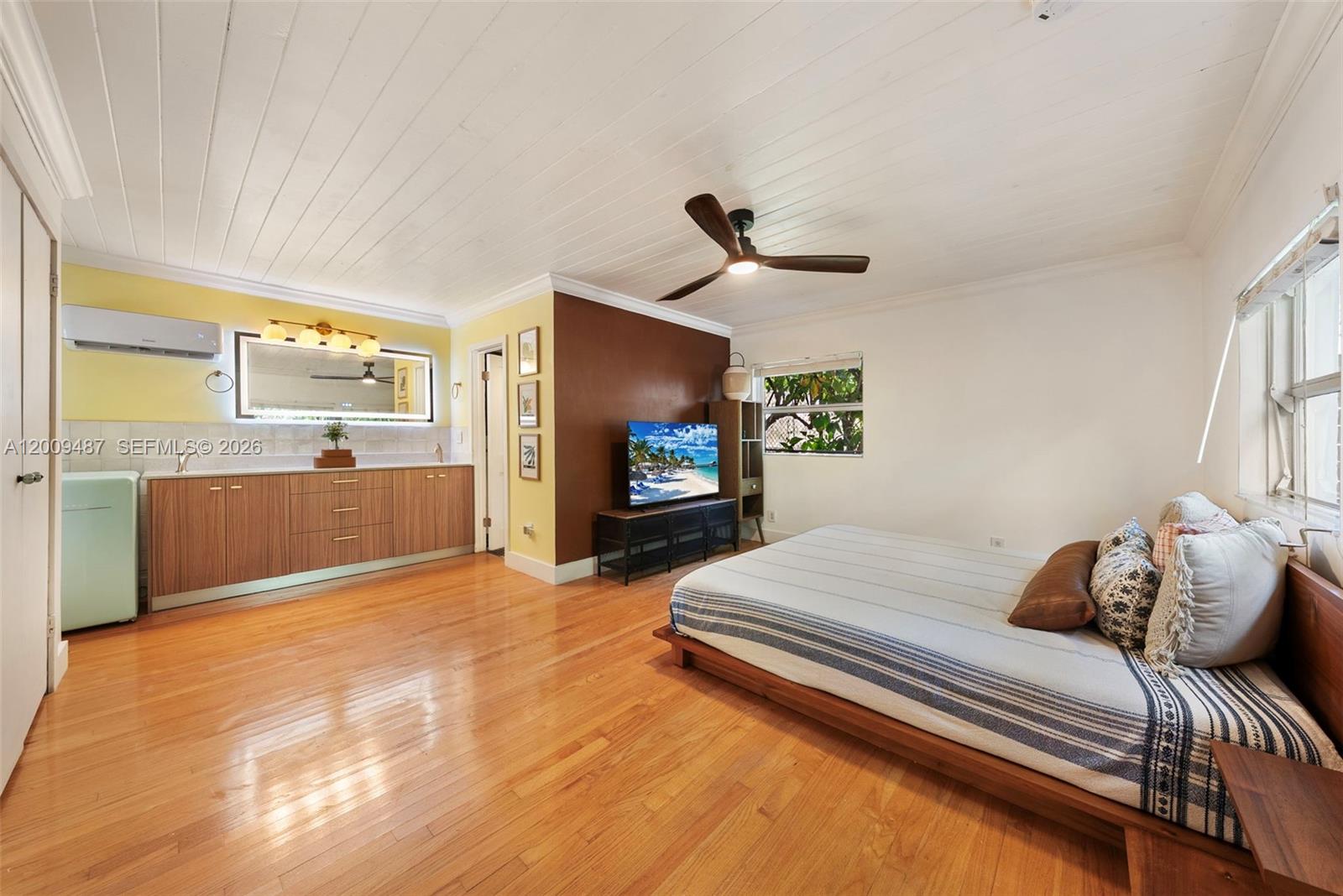 SHERWOOD FOREST - Residential