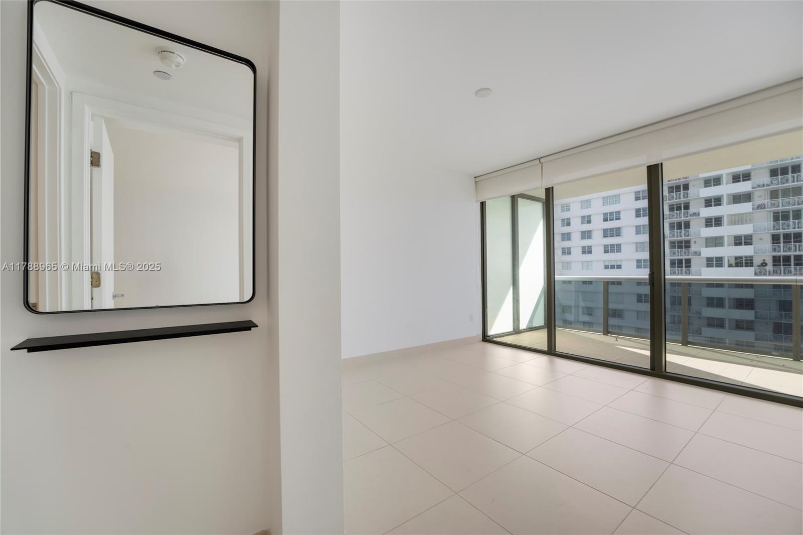 MEI CONDO - Residential