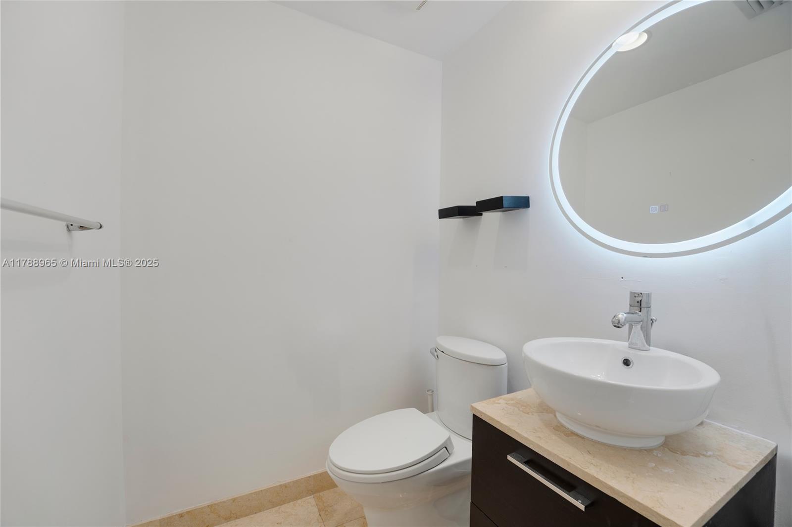 MEI CONDO - Residential