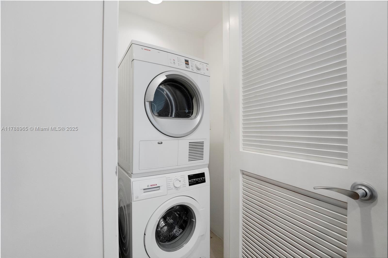 MEI CONDO - Residential