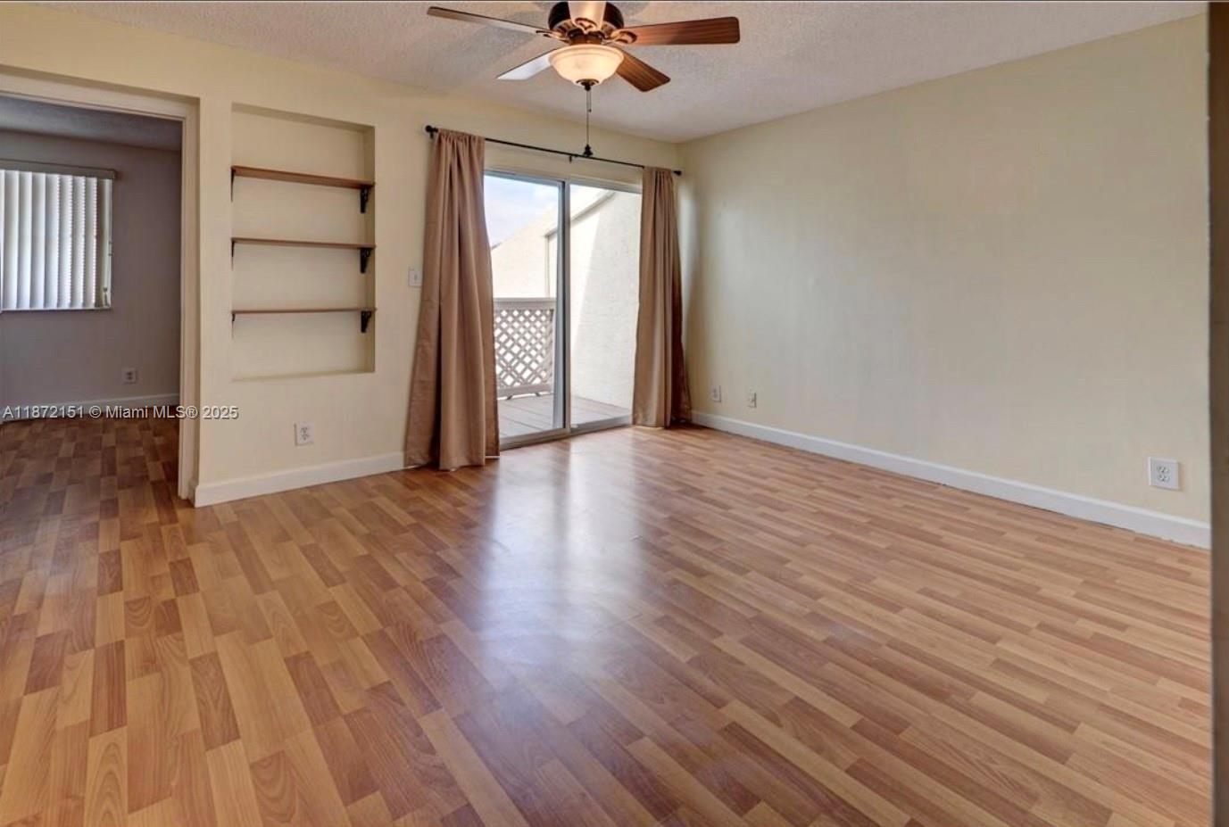 WOODLAKE SHORES - Residential Lease