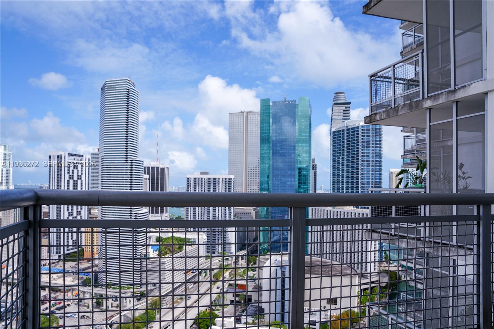 WIND CONDO - Residential