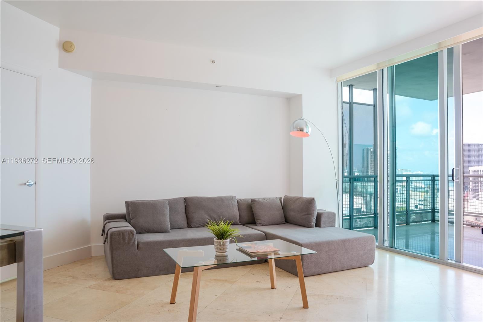 WIND CONDO - Residential