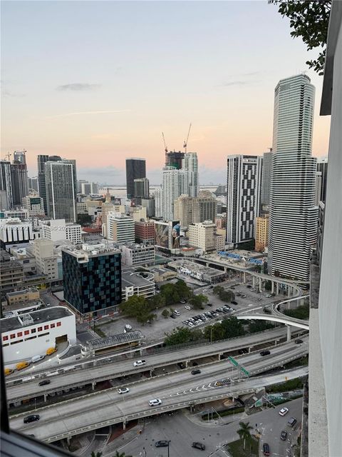 350 S Miami Ave 3307 Miami FL 33130