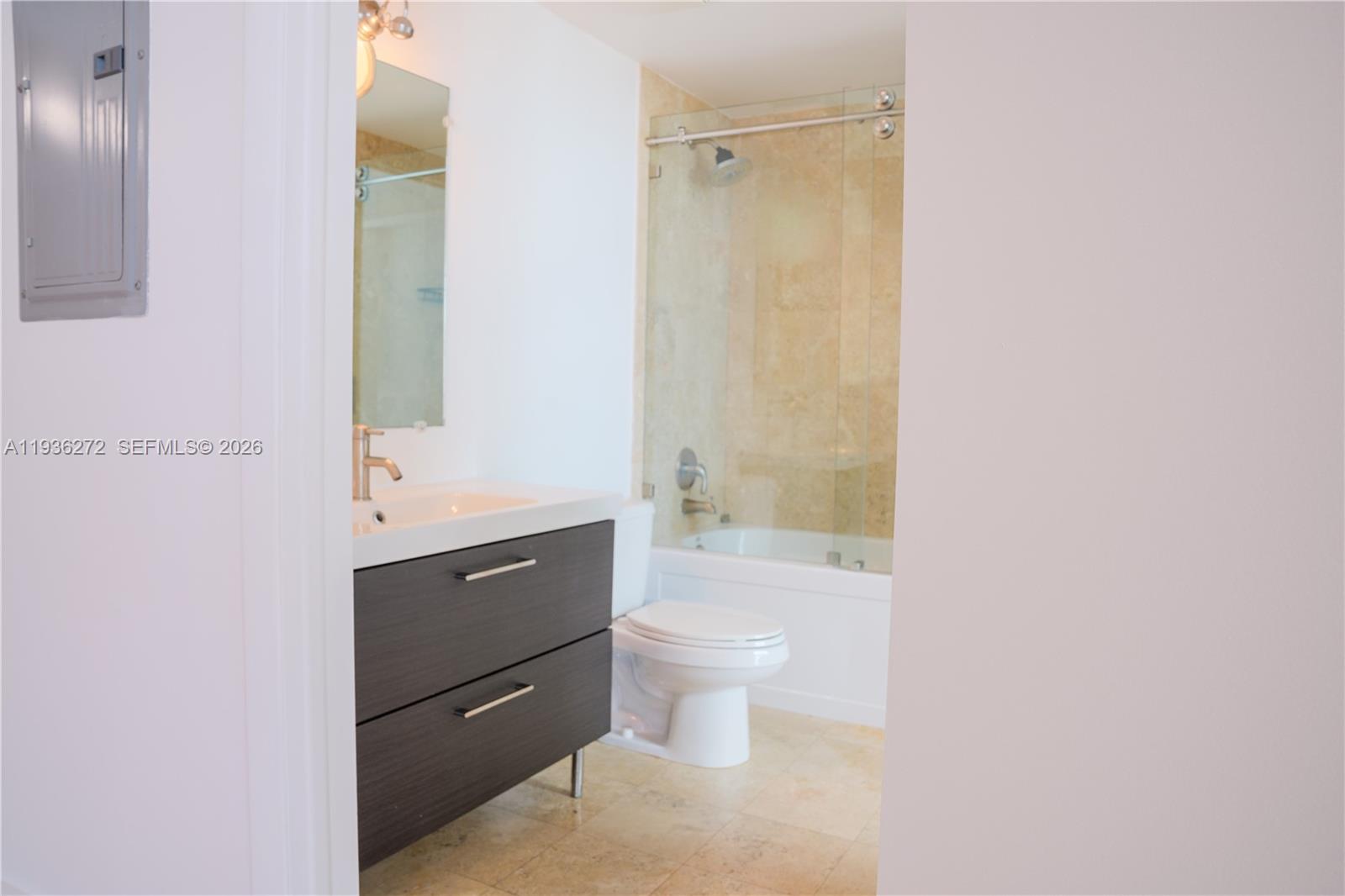 WIND CONDO - Residential