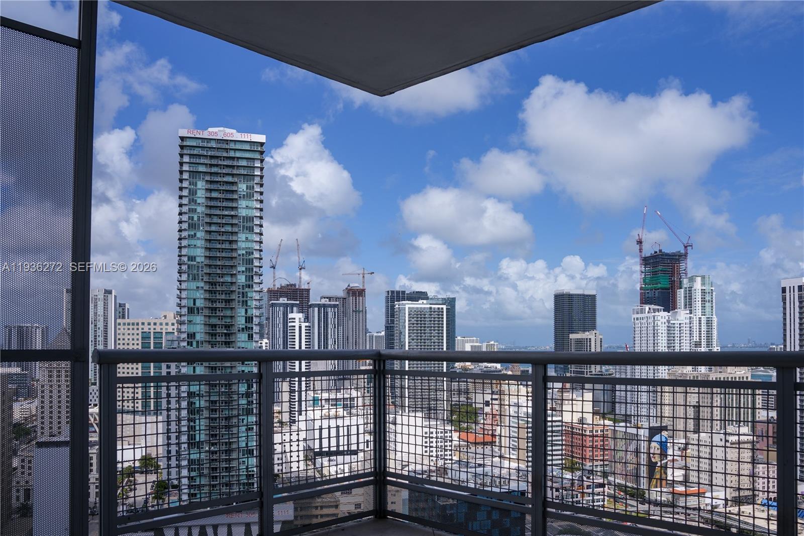 WIND CONDO - Residential