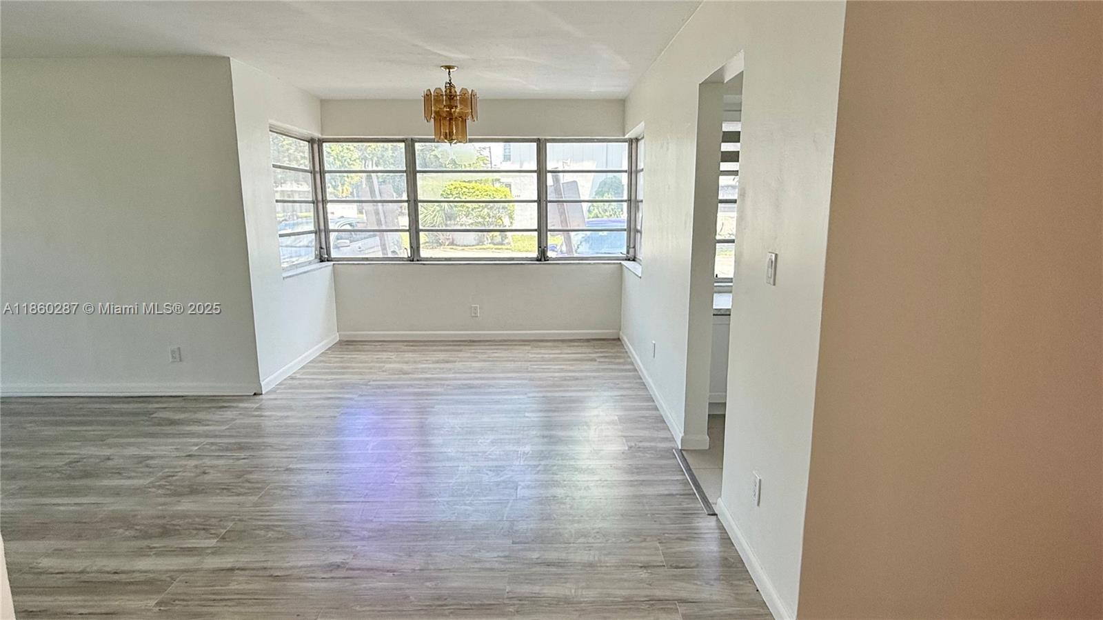 FIFTH HORIZONS CONDO - Residential