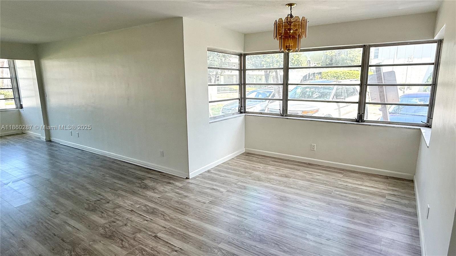 FIFTH HORIZONS CONDO - Residential