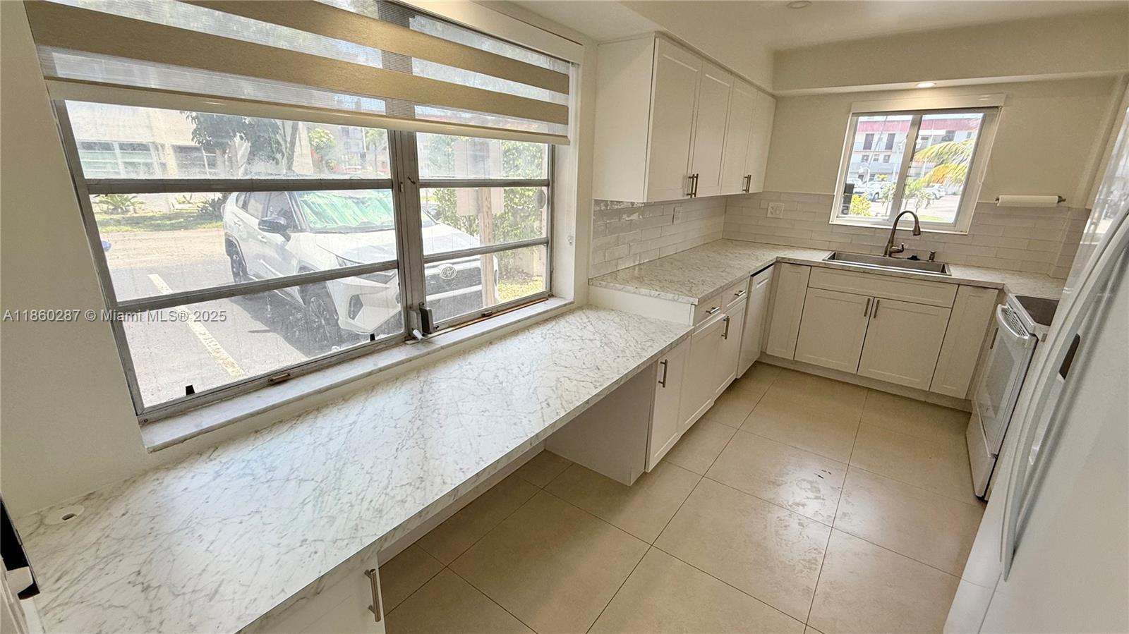 FIFTH HORIZONS CONDO - Residential