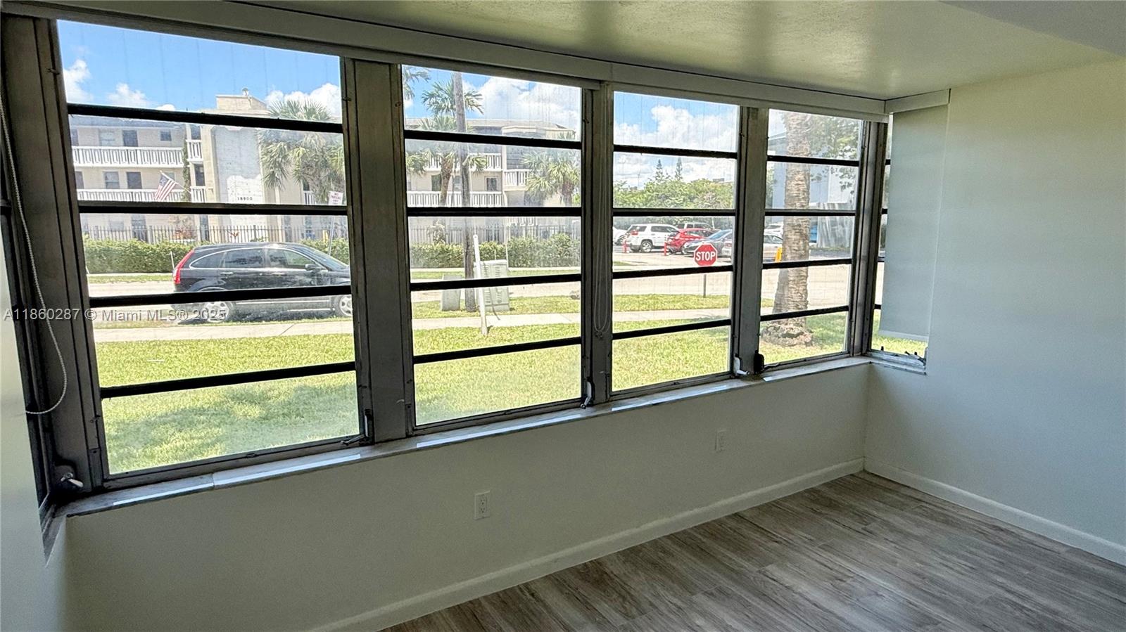 FIFTH HORIZONS CONDO - Residential